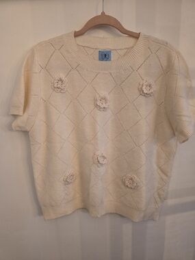 CeCe Cream Short-Sleeve Crochet Flower Knit Sweater